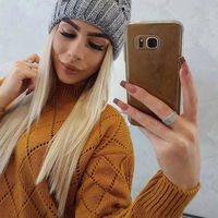Tamsiai pilka žieminė kepurė