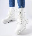 balti ažūriniai batai
