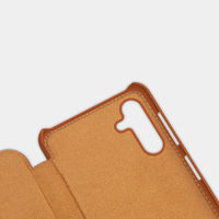 Nillkin Qin odinis dėklas Samsung Galaxy A13 5G rudos spalvos