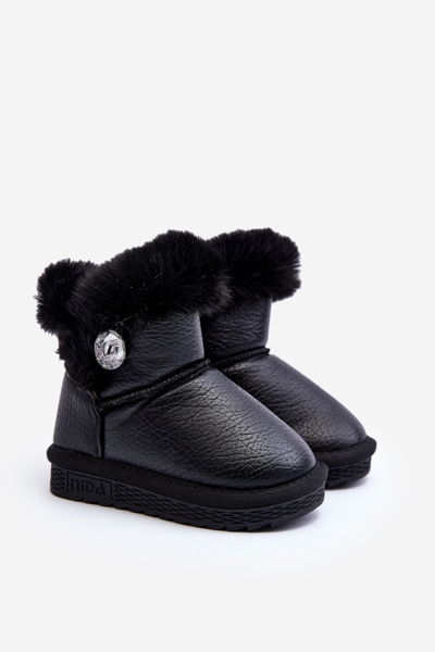 Sniego batai su kailiu juodi