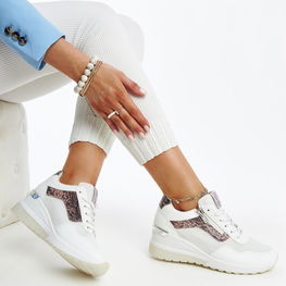 Balti moteriški sportbačiai su kulnais CROSS JEANS (GRM28481)