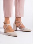 Šviesiai smėlio spalvos moteriški smailianosiai sandalai