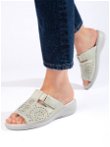 alyvuogių spalvos moteriški sandalai