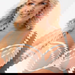Gorsenia“ minkšto tipo liemenėlė.