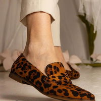 Klasikiniai moteriški leopardo rašto mokasinai. (GRM31847)