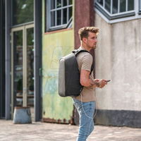 Kuprinė nuo vagysčių XD Design Bobby Hero juoda (SW1420930)