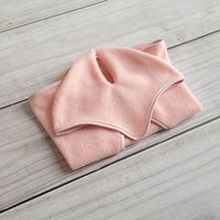 Rinkinys Hobby Horse arkliukui: rožinė vilnonė antklodė ir ausinukai