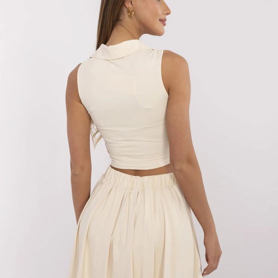 Suknelė šviesiai smėlio spalvos elegantiška ilgarankovė