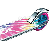 Vaikiškas paspirtukas Razor spalvotas