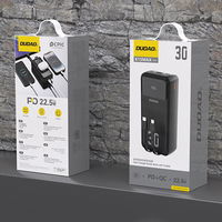 Juodas 30000 mAh išorinis akumuliatorius su laidais
