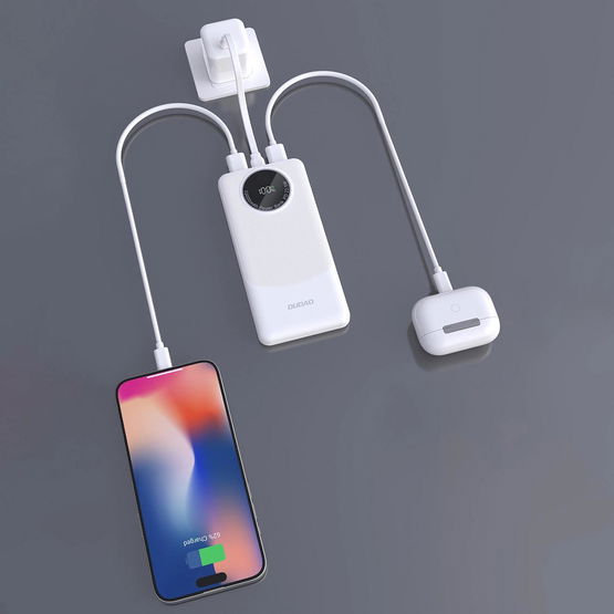 Juodas 10000 mAh išorinis įkroviklis su USB-C ir USB-A