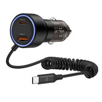 Juodas dviejų lizdų automobilinis įkroviklis su USB-C laidu