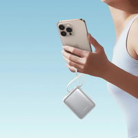 Išorinė baterija su USB-C ir Lightning laidais, balta, 10000 mAh