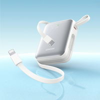 Išorinė baterija su USB-C ir Lightning laidais, balta, 10000 mAh