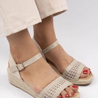 Elegantiškos smėlio spalvos basutės (LKK213139)