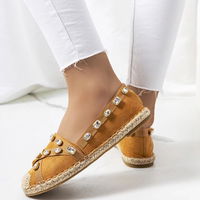 Moteriškos rudos espadrilės su papuošimais Chanou (PHT55231)