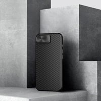 Juodas magnetinis telefono dėklas su kameros apsauga ir stovu iPhone 16e Nillkin