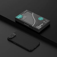 Juodas magnetinis telefono dėklas su kameros apsauga ir stovu iPhone 16e Nillkin