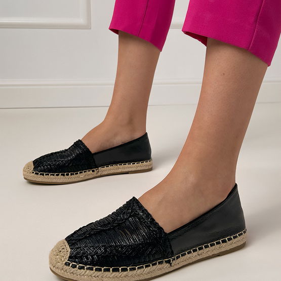 Moteriškos juodos ažūrinės espadrilės su platforma Zelvira (PHT65138)