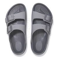 Vyriškos juodos šlepetės su reguliuojamais dirželiais Birkenstock