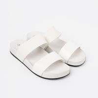 Paplūdimio baltos patogios guminės klumpės moterims (POL57897)