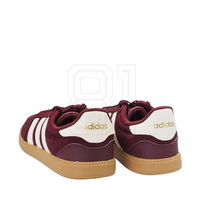 Laisvalaikio batai bordo spalvos zomšiniai su guma moterims adidas (SW1587745)