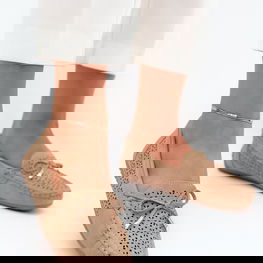 Mokasinai smėlio spalvos odiniai su skylutėmis kasdienai Ideal Shoes