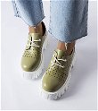 Žali ažūriniai masyvūs batai Camus