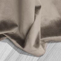Veliūrinė užuolaida Soft Velvet 140x250 - tamsiai smėlio spalvos