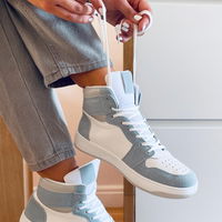 Sneakers Inello
